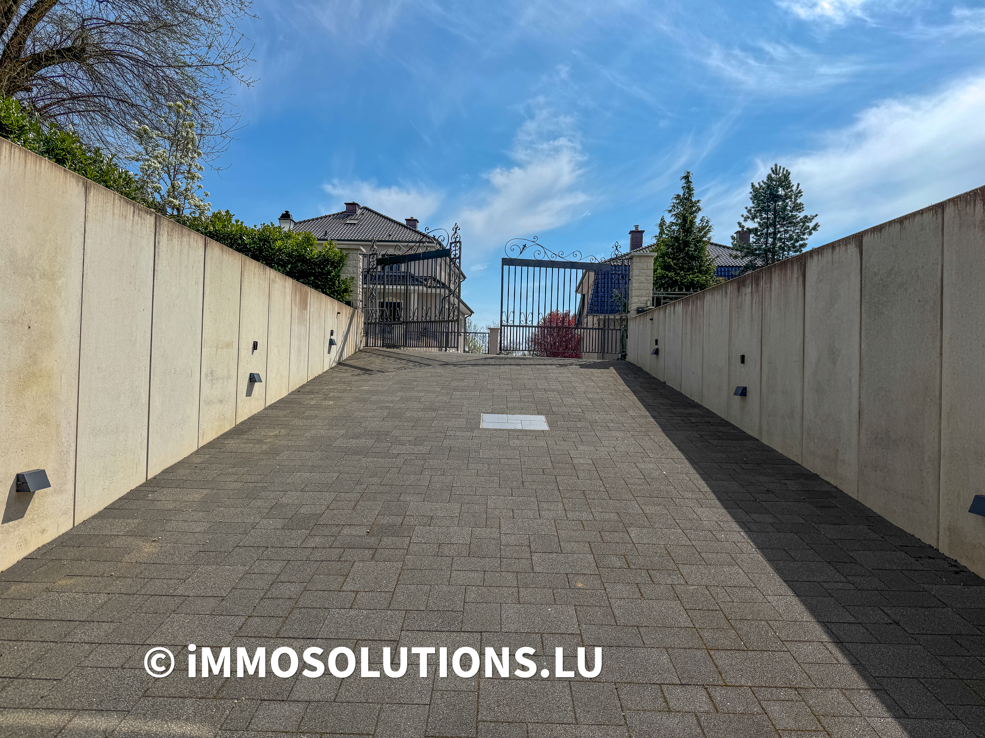 Maison — Hesperange · 636 m² - photo 59